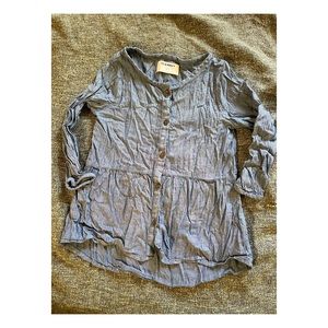 ✨ Old Navy Girls Light Weight Denim Buttoned down